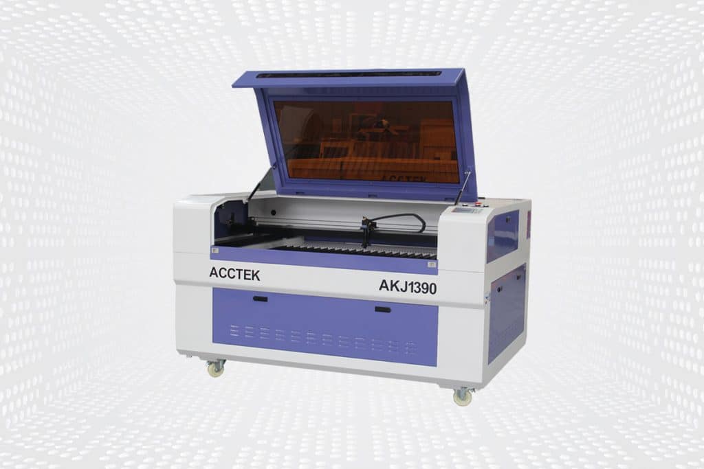 Hochkonfigurierte CO2-Laserschneidmaschine