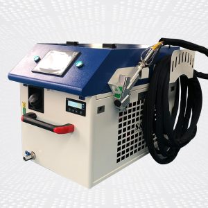 Přenosný vláknový laserový čisticí stroj