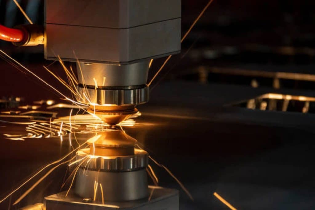 Sind Laserschneiden und CNC-Bearbeitung dasselbe?