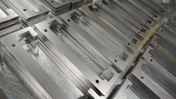 Amostra de corte a laser de aço galvanizado