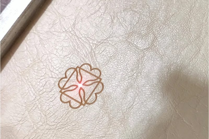 Mécanisme de marquage laser sur textiles